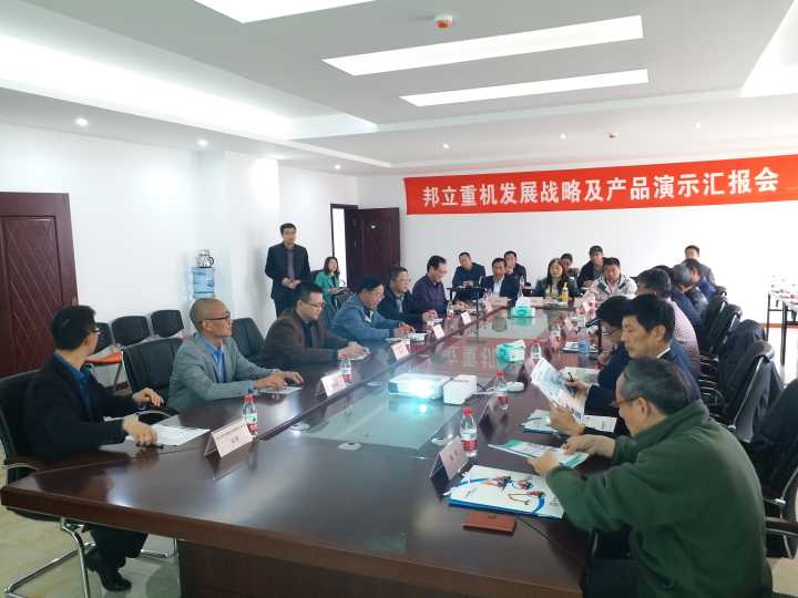 1511749858293476.jpg 電動報廢汽車拆解機(jī).jpg