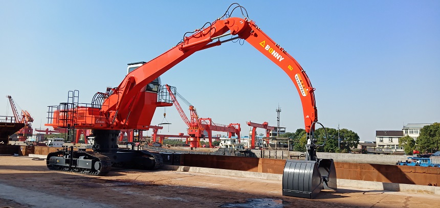 電動(dòng)貝殼抓斗抓料機(jī).jpg 電動(dòng)貝殼抓斗抓料機(jī).jpg