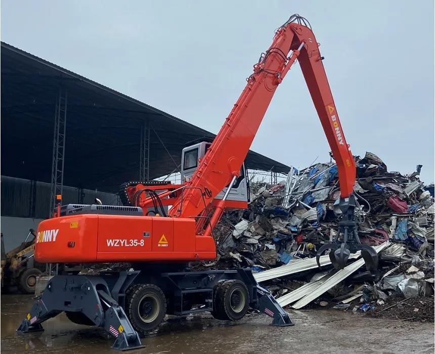 輪胎式抓鋼機.jpg 輪胎式抓鋼機.jpg