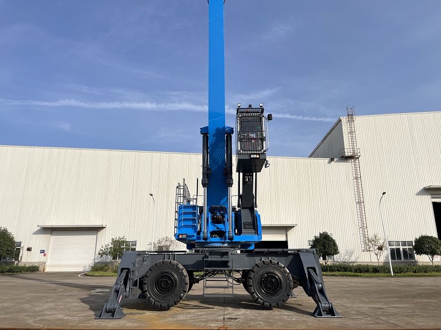 抓料機(jī).jpg 抓料機(jī).jpg